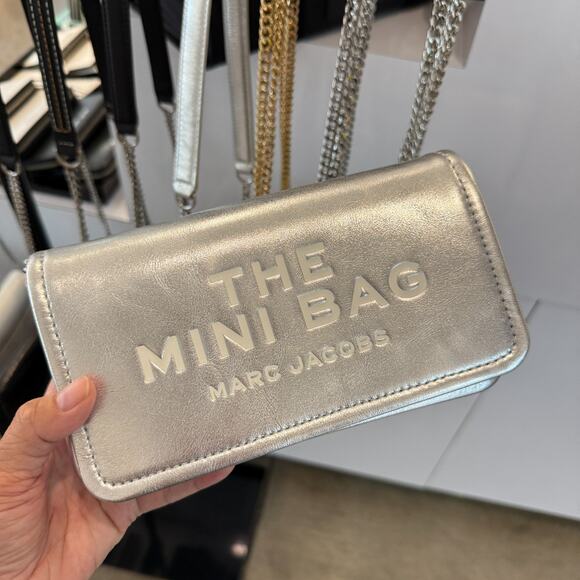 Best Price‼️Marc Jacobs The Metallic Leather Chain Mini Bag silver - Picture 1 of 6